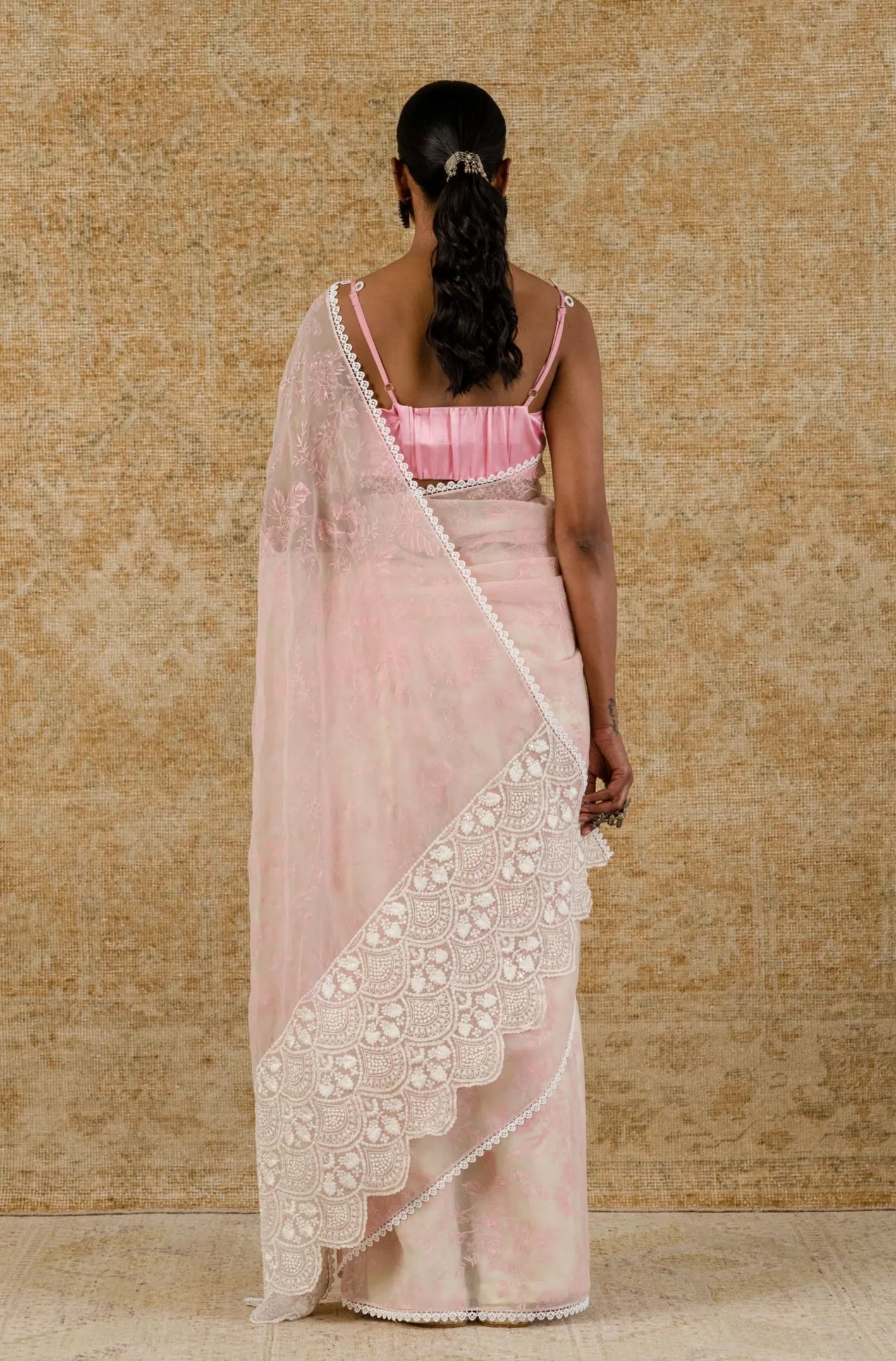 Nikita Dutta in Water Pink Organza Saree